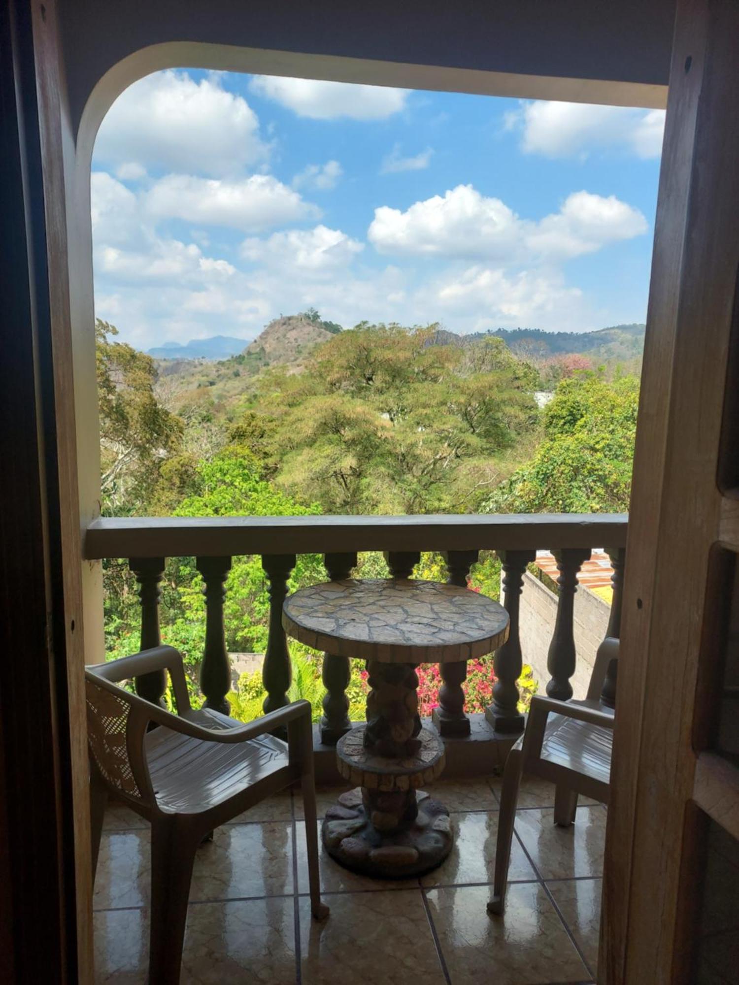 Hotel La Escalinata Copán Екстериор снимка